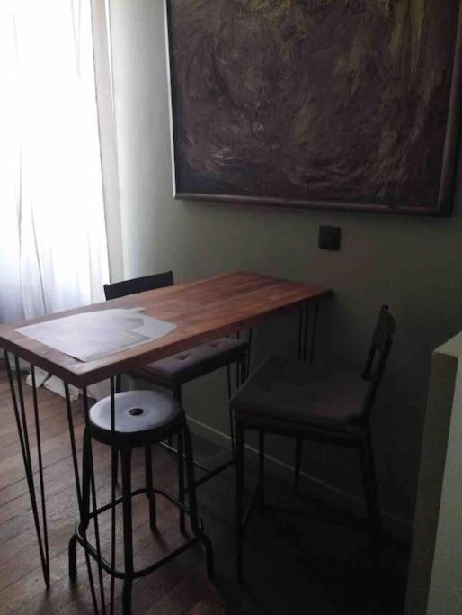 Cosy Nest In Montmartre Apartamento Paris Exterior foto